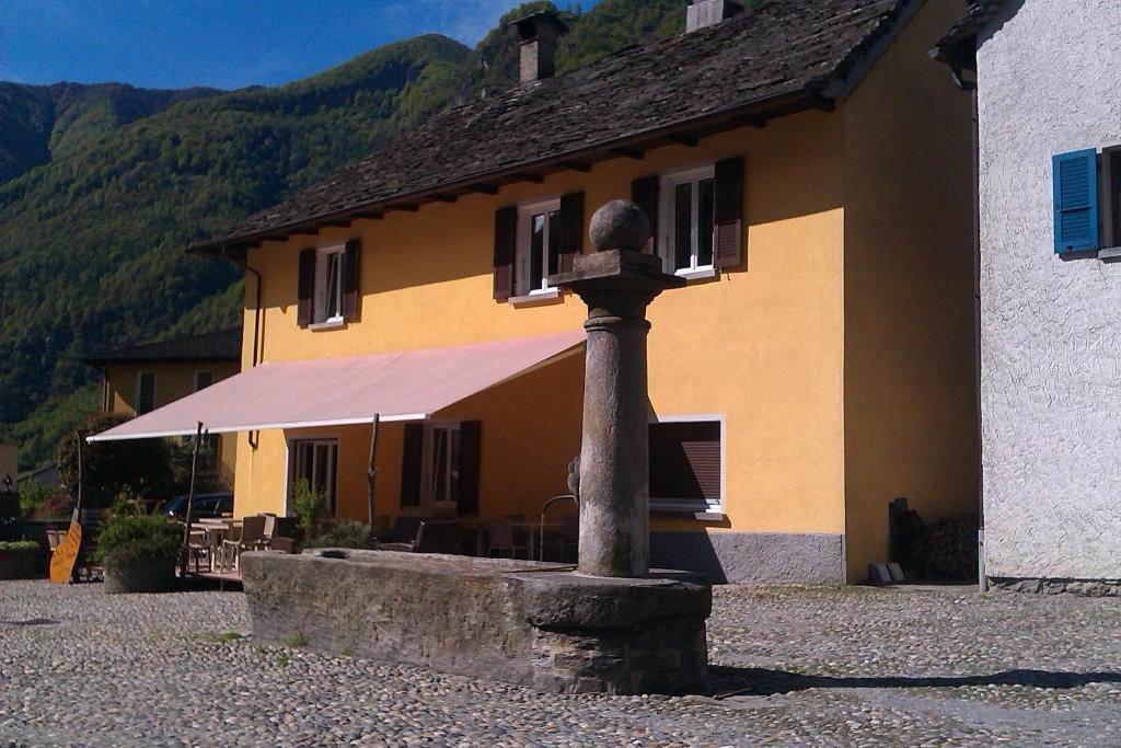 Locanda Poncini Maggia Zewnętrze zdjęcie